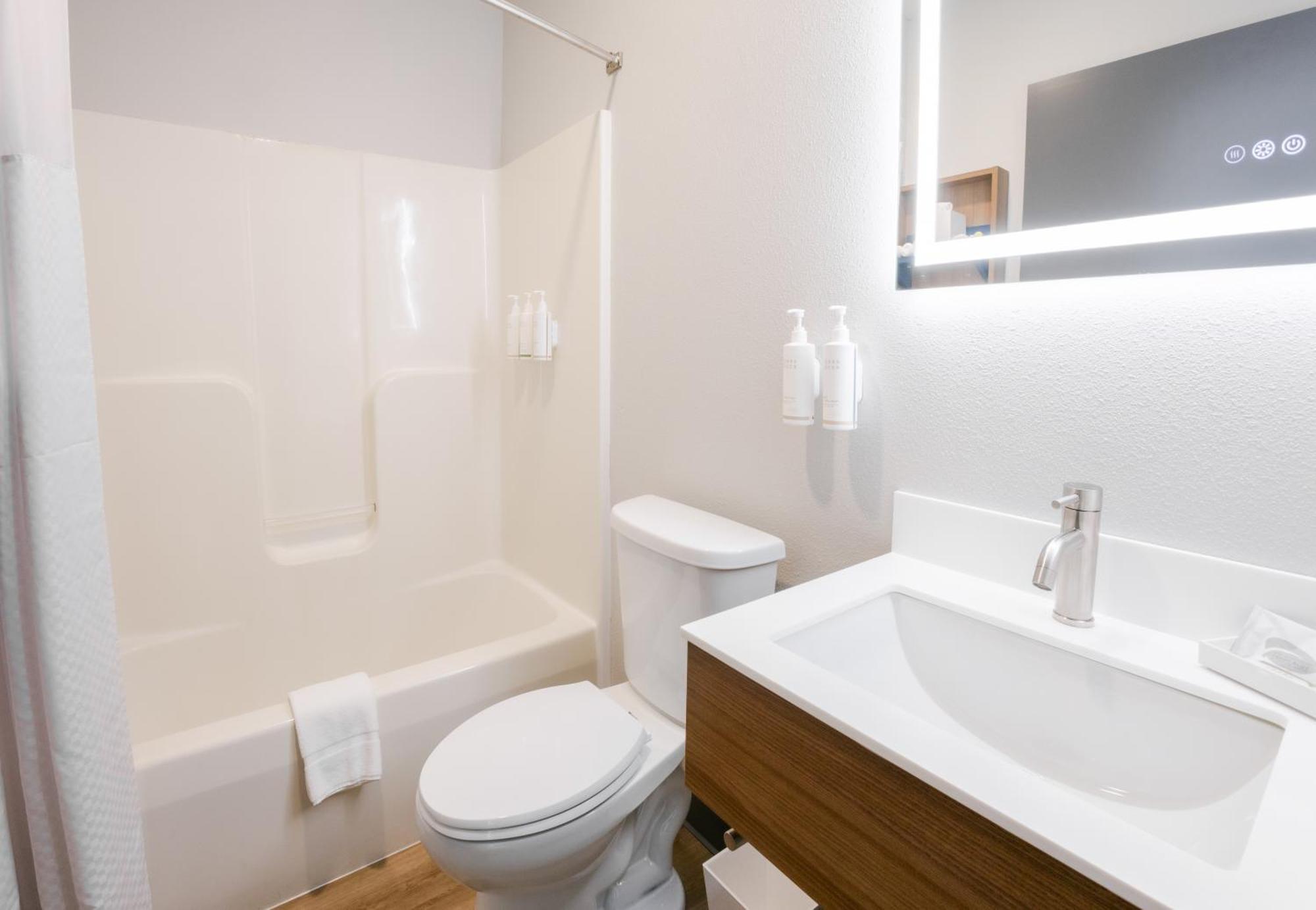 Microtel Inn & Suites Springville מראה חיצוני תמונה
